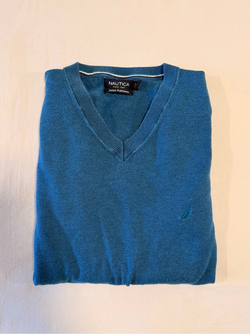 Nautica Men's Teal-Blue V-Neck Sweater